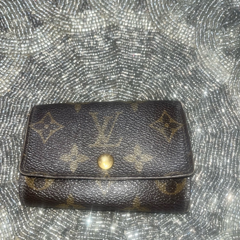 Louis Vuitton key holder